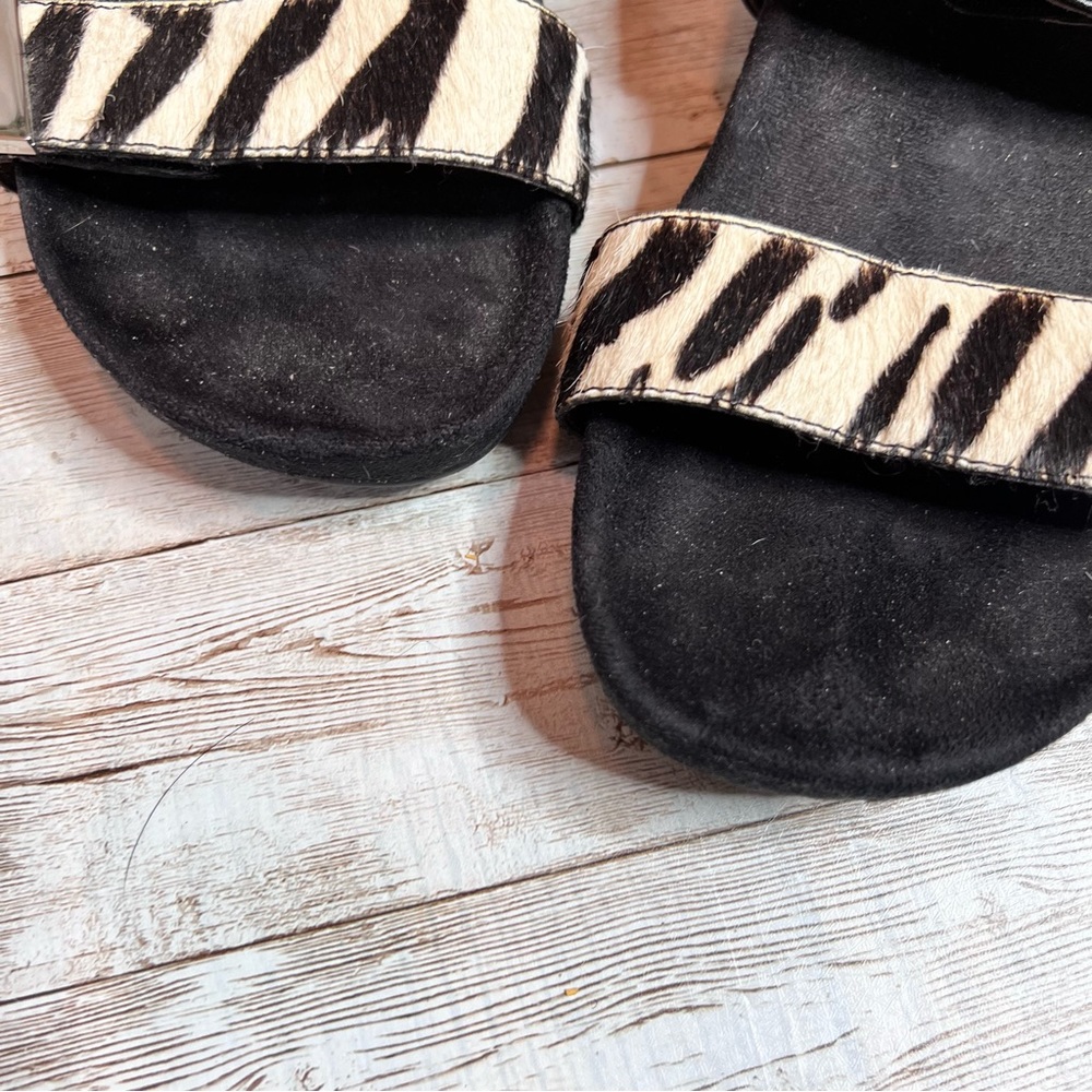 💚Vionic Grace Jura velcro zebra sandals - Picture 5 of 8